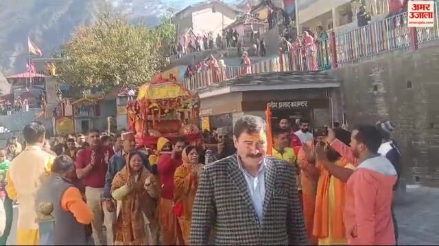 बदरीनाथ धाम से देवडोलियां रवाना