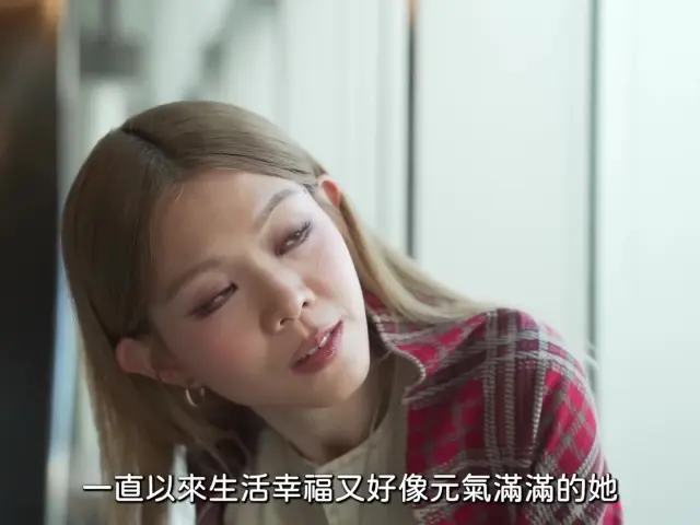 Gao沈貞巧曾憂外貌遭抨擊失演出機會　卻更怕進步慢拖COLLAR後腿｜生活美滿罕談成長挫折　被初戀背叛用五年放低｜多謝梁祖堯　首演舞台劇盼共情力被觀眾看見｜鱷魚之吻｜01娛樂｜藝人專訪｜香港01